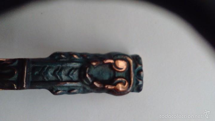 Escriban&iacute;a: Abrecartas de bronce firmado - Foto 7