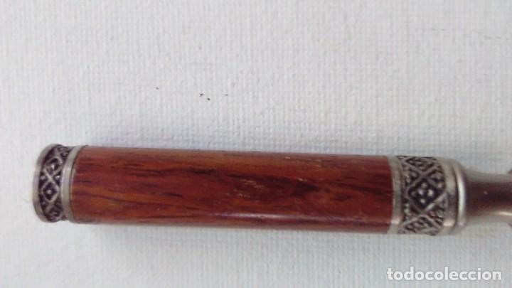 Escriban&iacute;a: Abrecartas de metal y madera - Foto 5