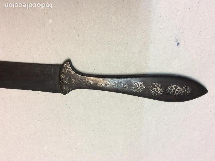Escriban&iacute;a: ANTIGUO ABRECARTAS DE MADERA DE EBANO Y MARQUETERIA. - Foto 4