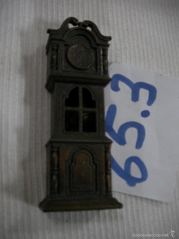 Escriban&iacute;a: ANTIGUO AFILADOR RELOJ DE PIE - Foto 1