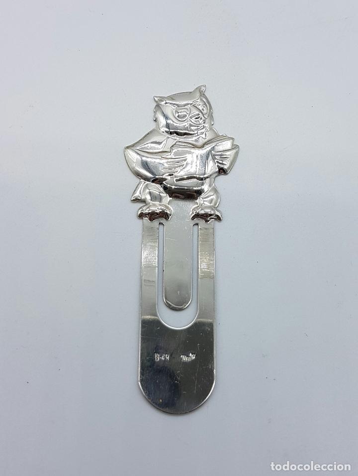 Escriban&iacute;a: Punto de libro con b&uacute;ho en plata de ley contrastada y repujada . - Foto 2