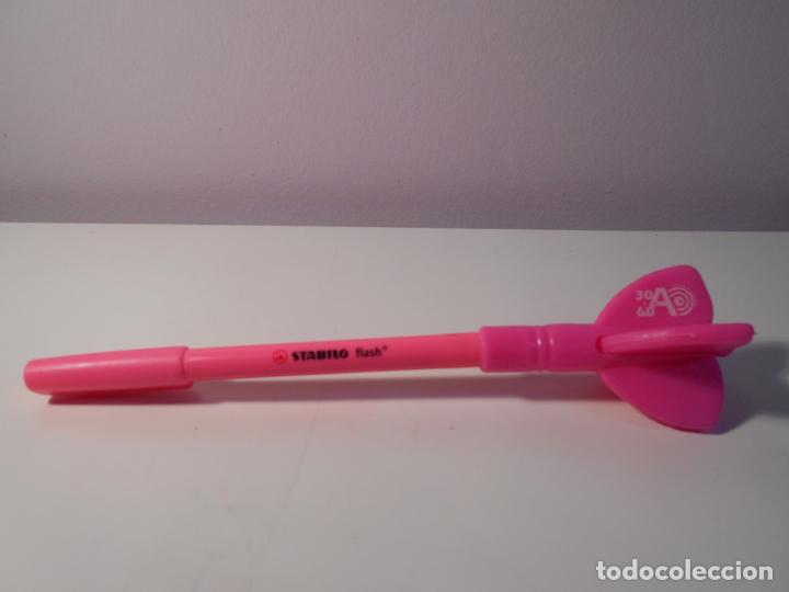 Escriban&iacute;a: Marca stabilo. Rotulador color rosa en forma de flecha - Foto 1