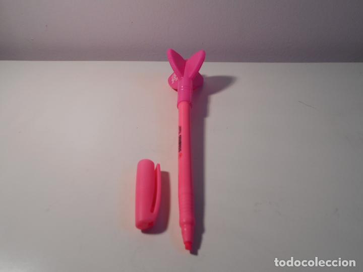 Escriban&iacute;a: Marca stabilo. Rotulador color rosa en forma de flecha - Foto 4