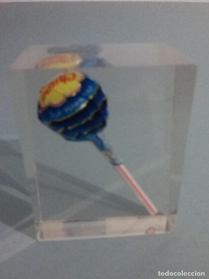 Escriban&iacute;a: pisapapeles chupa chups metacrilato - Foto 3