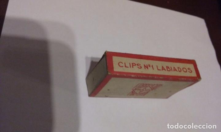 Escriban&iacute;a: Caja antigua clips labiados - Foto 5