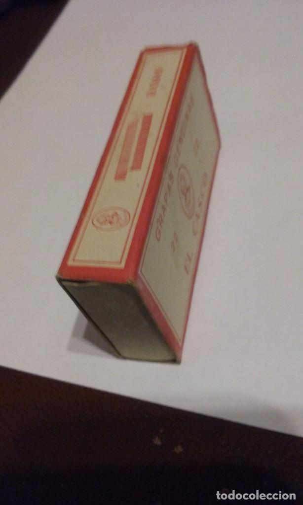 Escriban&iacute;a: Antigua caja de grapas - Foto 3