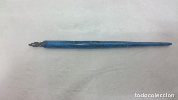 Escriban&iacute;a: PALILLERO PORTA PLUMILLAS CON PLUMA - Foto 1
