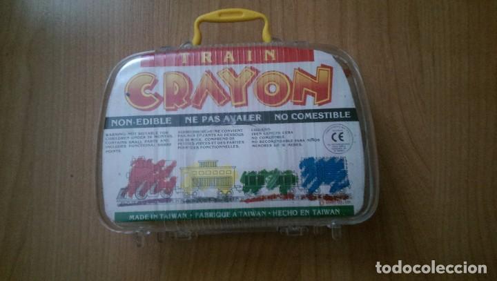 Escriban&iacute;a: MALETITA CON TREN DE COLORES DE CERA - Foto 3