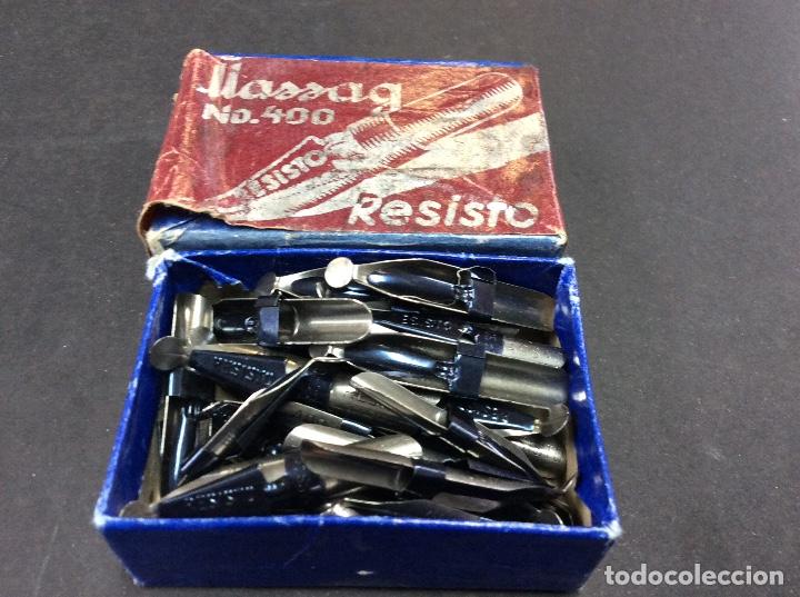 Escriban&iacute;a: Caja 33 plumillas Massag resisto - Foto 1