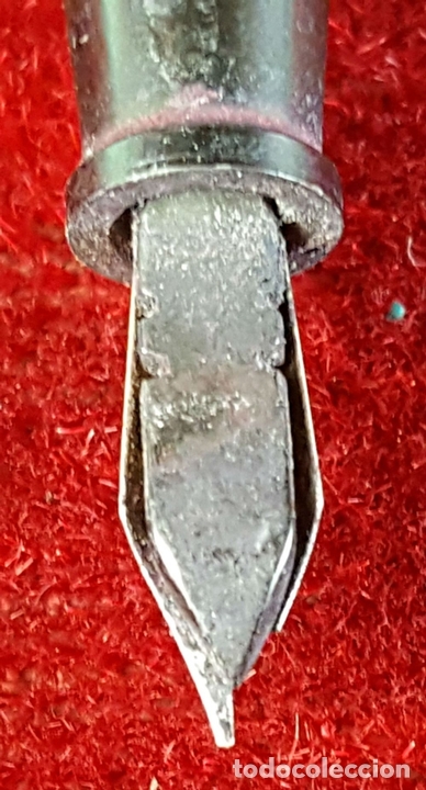 Escriban&iacute;a: TINTERO DE CRISTAL Y PLUMA DE RESINA. CIRCA 1960. - Foto 3