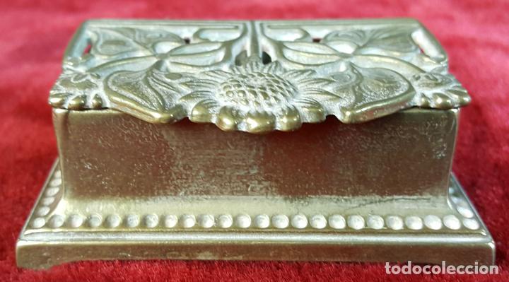 Escriban&iacute;a: TINTERO DE SOBREMESA EN BRONCE. PRINCIPIOS SIGLO XX. - Foto 1