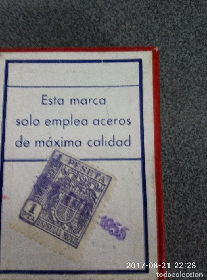 Escriban&iacute;a: CAJITA DE PLUMILLAS CERVANTINAS - Foto 2