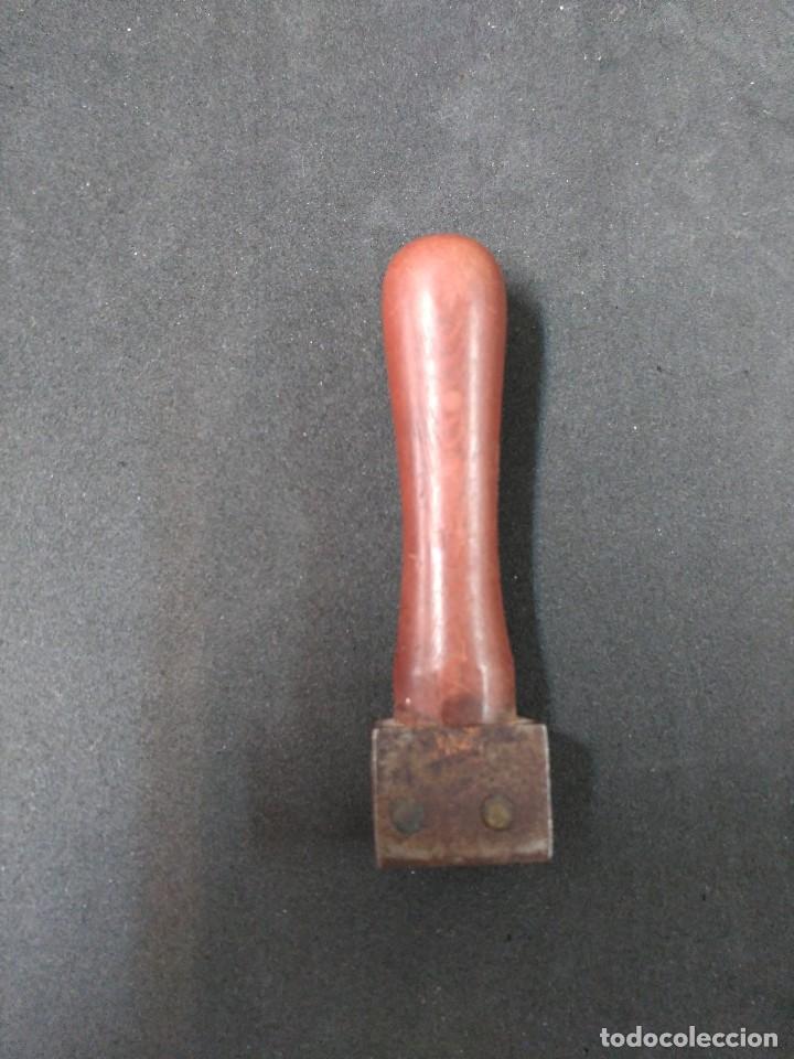 Escriban&iacute;a: MANGO DE SELLO DE LACRE, DE MADERA - Foto 2