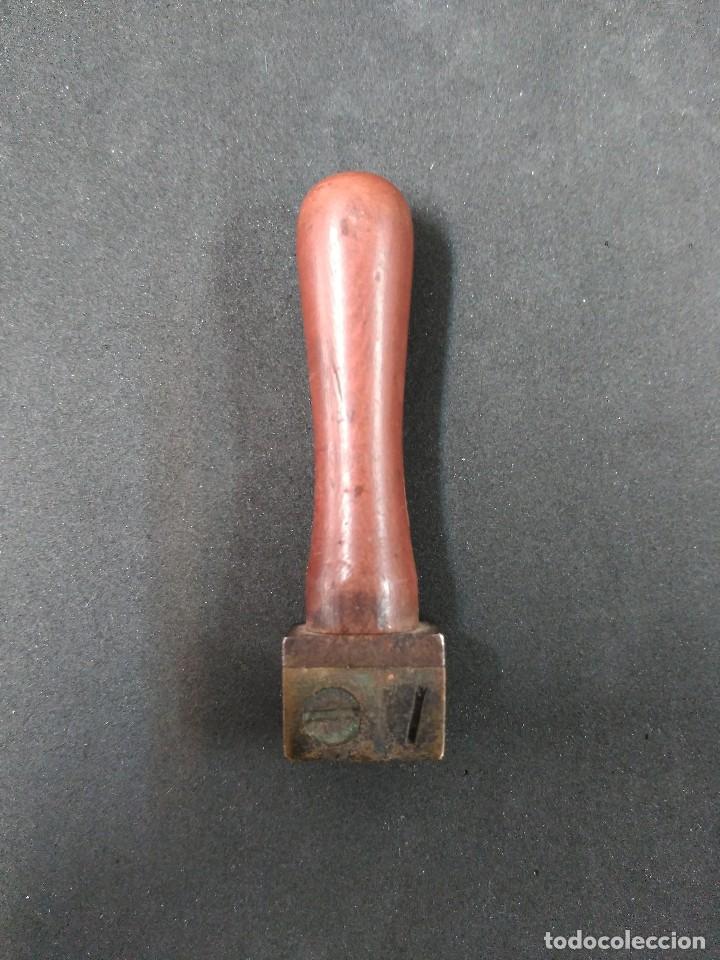 Escriban&iacute;a: MANGO DE SELLO DE LACRE, DE MADERA - Foto 5
