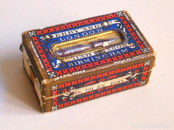 Escriban&iacute;a: 20 PLUMINES Y CAJA ORIGINAL PERRY & Co. - Foto 2
