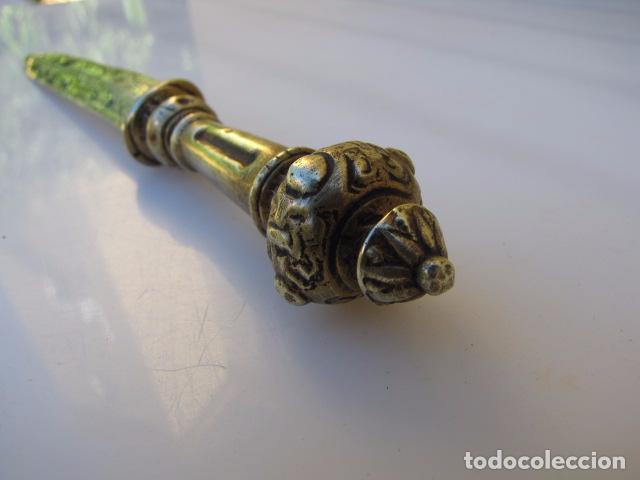 Escriban&iacute;a: Abrecartas en bronce y cromado - Foto 1