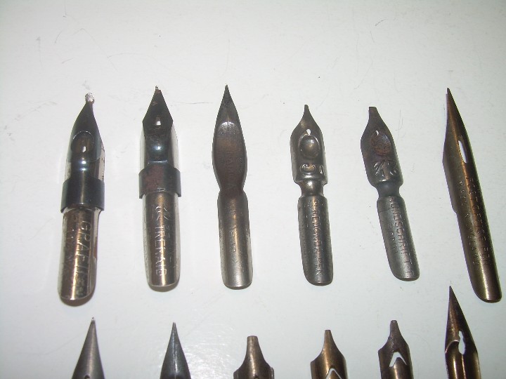 Escriban&iacute;a: LOTE DE 16 ANTIGUAS PLUMILLAS. - Foto 2