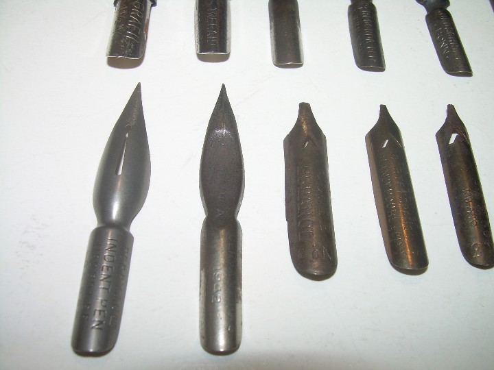 Escriban&iacute;a: LOTE DE 16 ANTIGUAS PLUMILLAS. - Foto 4