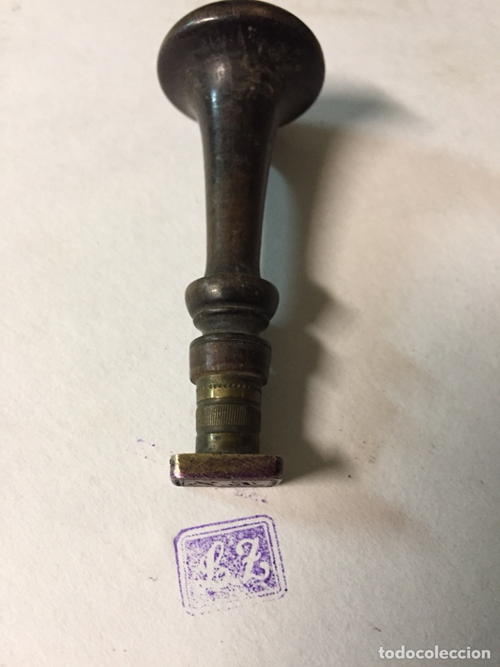 Escriban&iacute;a: Tampon madera y metal - Foto 1
