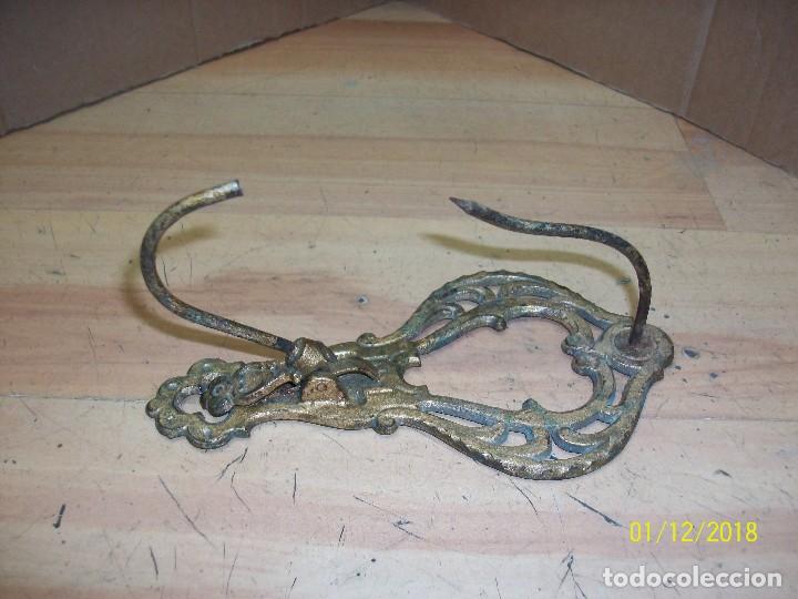 Escriban&iacute;a: ANTIGUO PINCHA PAPELES - Foto 2
