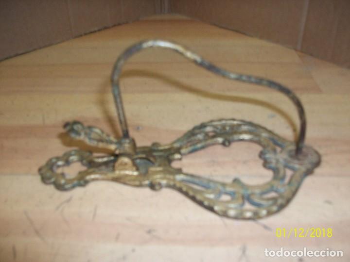 Escriban&iacute;a: ANTIGUO PINCHA PAPELES - Foto 3