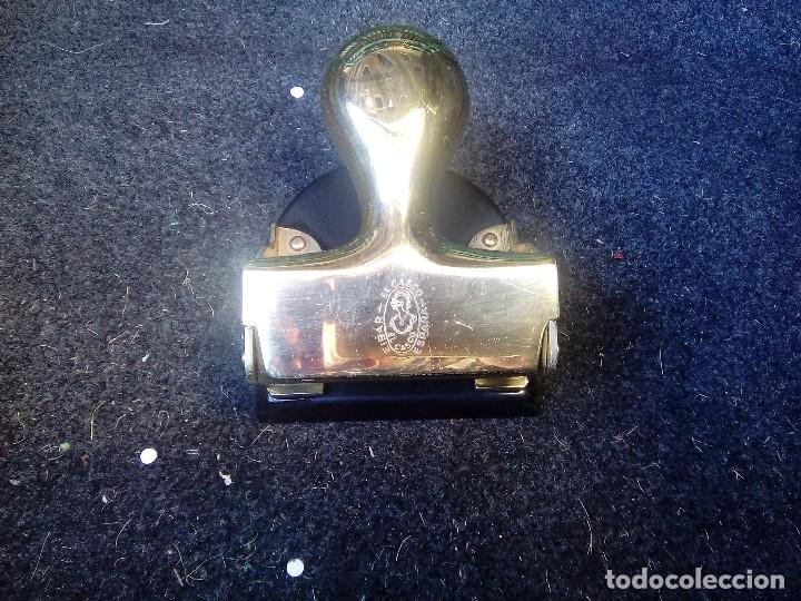 Escriban&iacute;a: Taladradora dorada El Casco - Foto 2