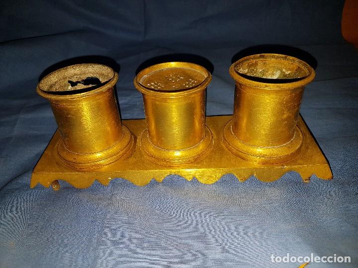 Escriban&iacute;a: Antiguo tintero bronce de escritorio - Foto 1