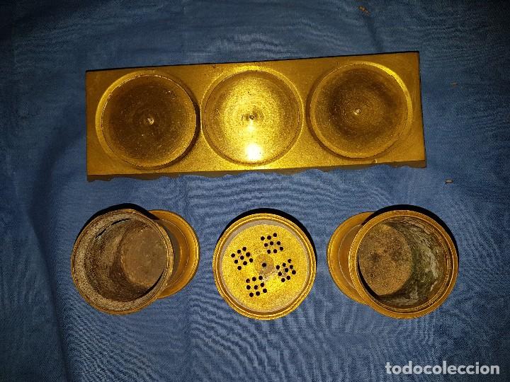 Escriban&iacute;a: Antiguo tintero bronce de escritorio - Foto 3