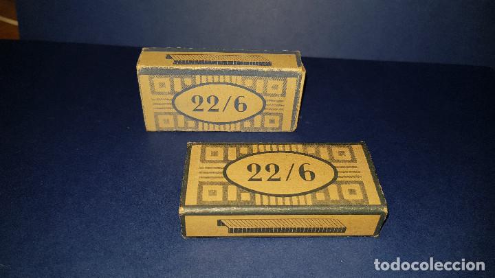 Escriban&iacute;a: CAJAS DE GRAPAS ANTIGUAS LLENAS (22/6) - Foto 1