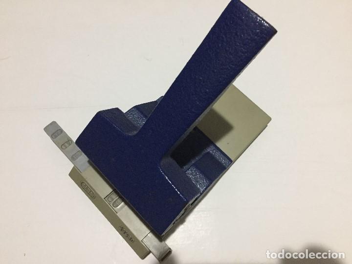 Escriban&iacute;a: TALADRADORA PARA PAPEL DE SOBREMESA - Foto 1