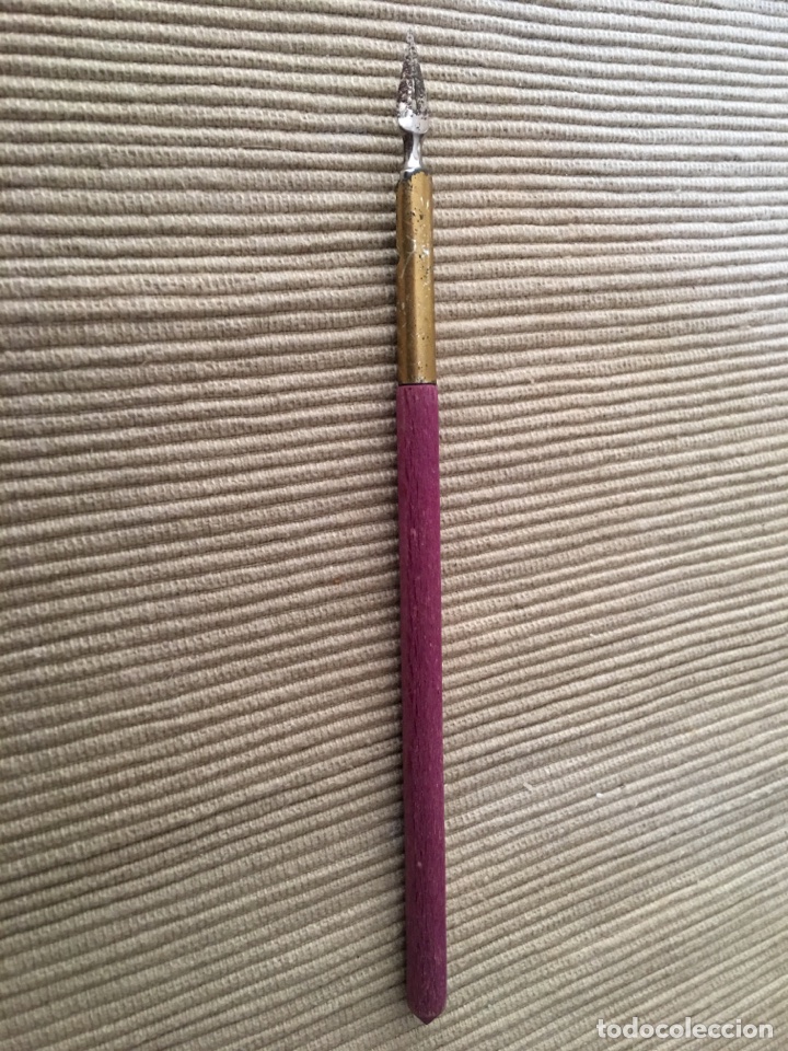 Escriban&iacute;a: PLUMILLA DE MADERA - Foto 1