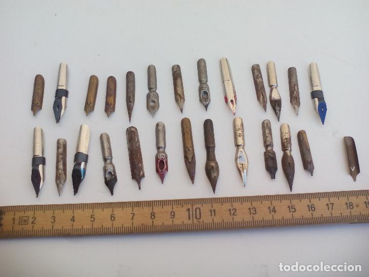 Escriban&iacute;a: LOTE DE 25 PLUMILLAS ANTIGUAS. - Foto 9