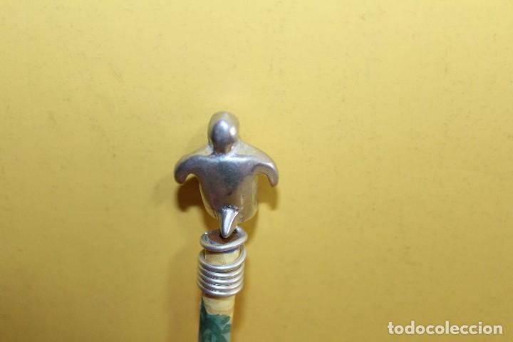 Escriban&iacute;a: CAPUCHON PINGUINO CON LAPICERO - Foto 3