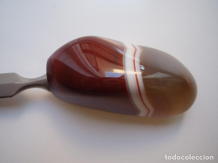 Escriban&iacute;a: ABRECARTAS CON MANGO DE PIEDRA DE &Aacute;GATA. - Foto 1
