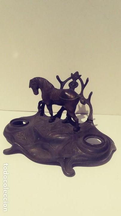 Escriban&iacute;a: Escribania de bronce con caballo ensillado - Foto 4
