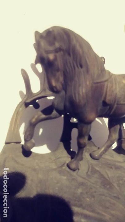 Escriban&iacute;a: Escribania de bronce con caballo ensillado - Foto 7