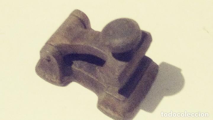 Escriban&iacute;a: antiguo sello seco de hierro - Foto 2