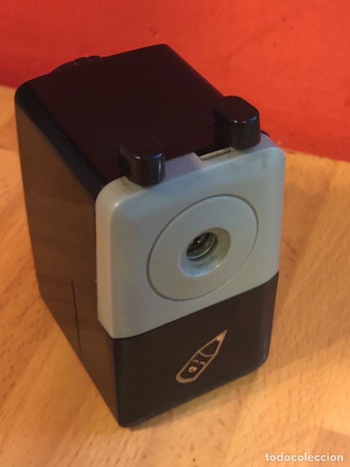 Escriban&iacute;a: Sacapuntas de mesa con caj&oacute;n y manivela - Foto 3