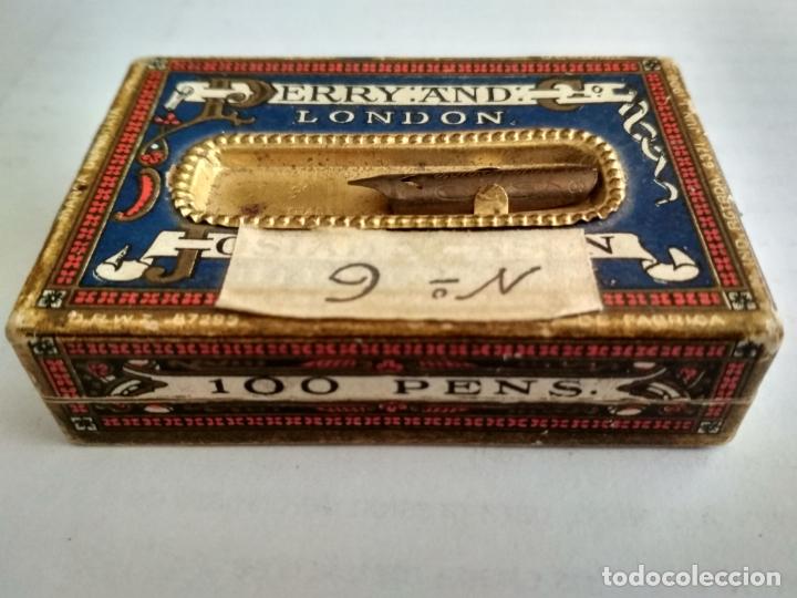 Escriban&iacute;a: CAJA PLUMILLAS PERRY : AND, MADE IN GREAT BRITAIN - Foto 1