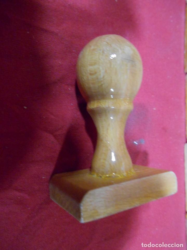 Escriban&iacute;a: LOTE DE 25 TAMPONES DE MADERA SIN ESTRENAR - Foto 6
