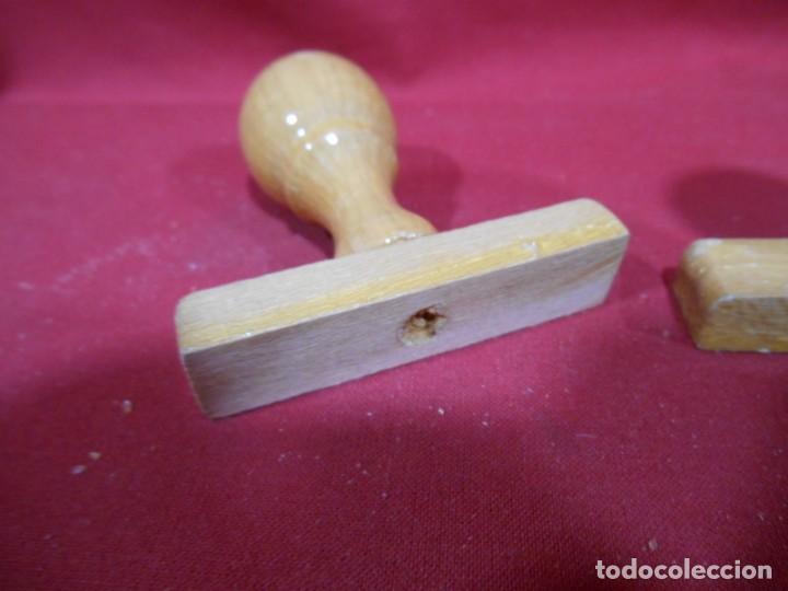 Escriban&iacute;a: LOTE DE 2 TAMPONES DE MADERA SIN ESTRENAR - Foto 2