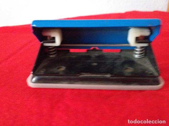 Escriban&iacute;a: TALADRADORA PERFORADORA PAPEL PETRUS. FUNCIONA - Foto 4
