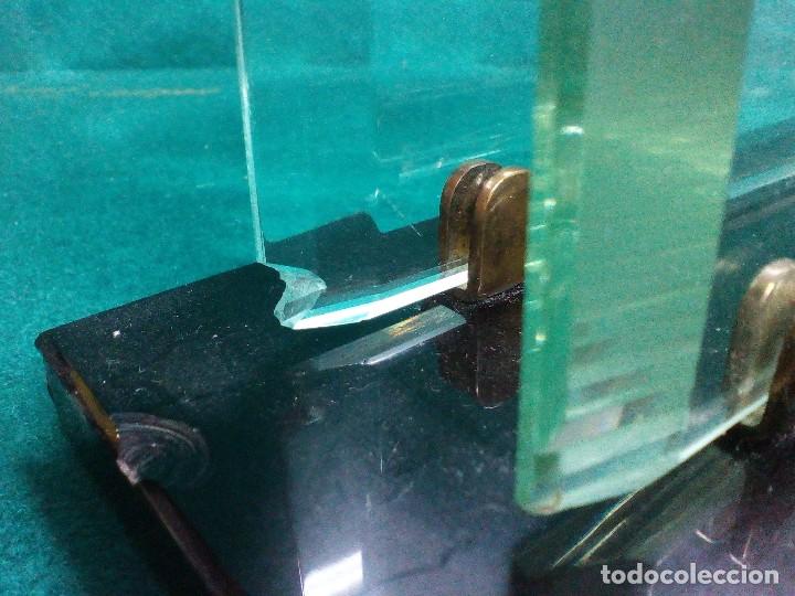 Escriban&iacute;a: ANTIGUO CLASIFICADOR DE MESA DE DESPACHO EN CRISTAL BISELADO - Foto 2