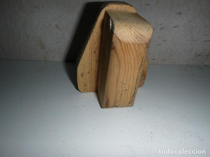 Escriban&iacute;a: ANTIGUO SELLO TAMP&Ograve;N CON PU&Ntilde;O DE MADERA - Foto 2