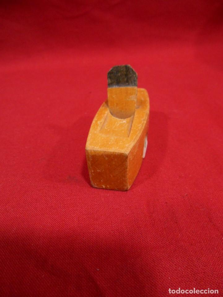 Escriban&iacute;a: ANTIGUO SACAPUNTAS DE COLECCION CON FORMA DE CEPILLO DE CARPINTERO - Foto 5