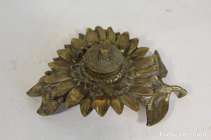 Escriban&iacute;a: girasol tintero de bronce cucaracha - Foto 1