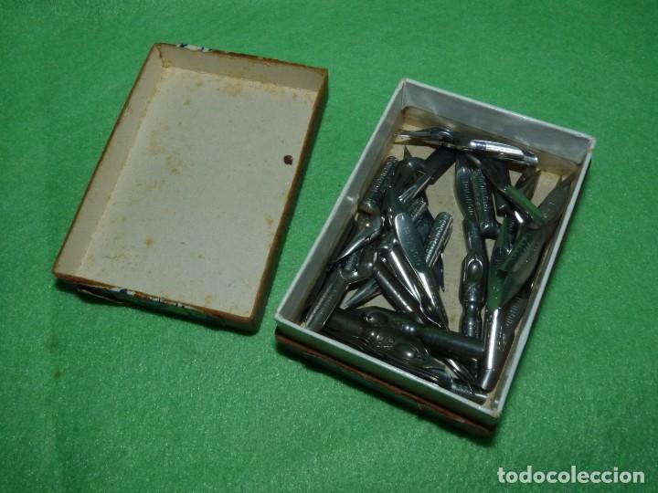 Escriban&iacute;a: Caja de plumillas marca IRIDINOID abierta - Foto 4