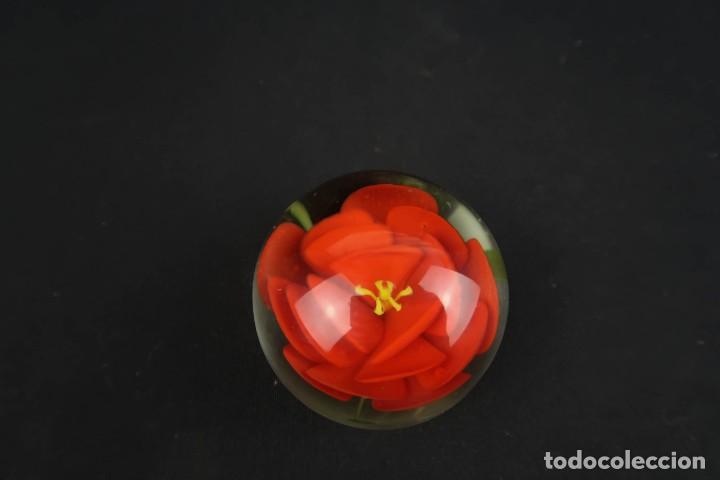 Escriban&iacute;a: Antiguo Pisapapeles de cristal - Foto 2