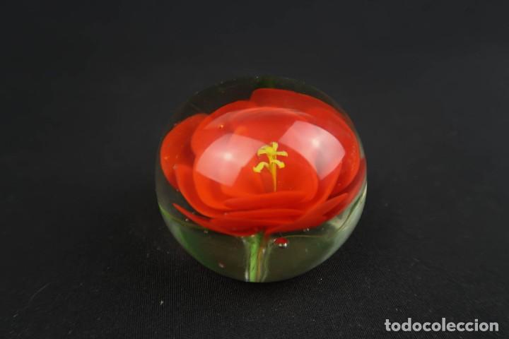 Escriban&iacute;a: Antiguo Pisapapeles de cristal - Foto 3