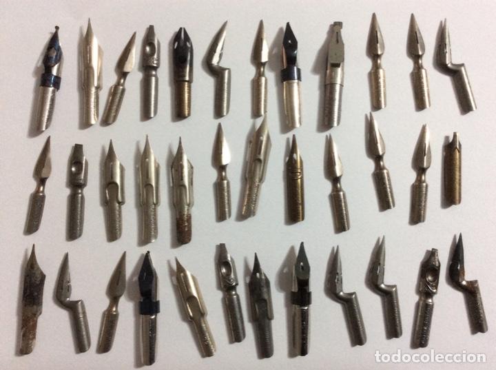 Escriban&iacute;a: 30 PLUMILLAS VARIADAS. VARIAS MARCAS. - Foto 1
